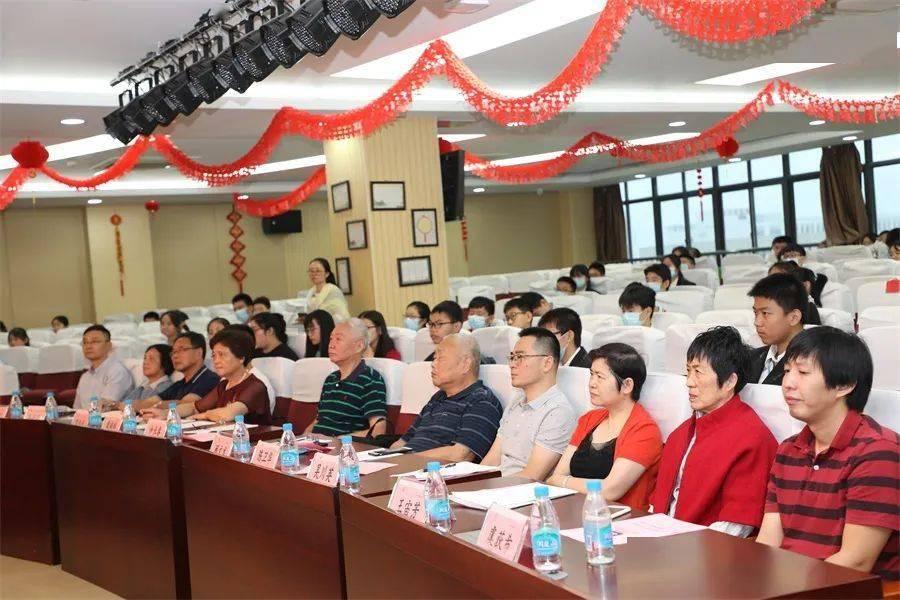 探寻天涯问答交流平台如何在炎热的夏季避暑？
