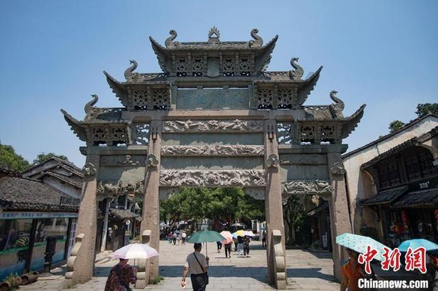 超越妹妹晒春日捧花live图啦,照片中哪些细节成了亮点?- 专业问答类网站